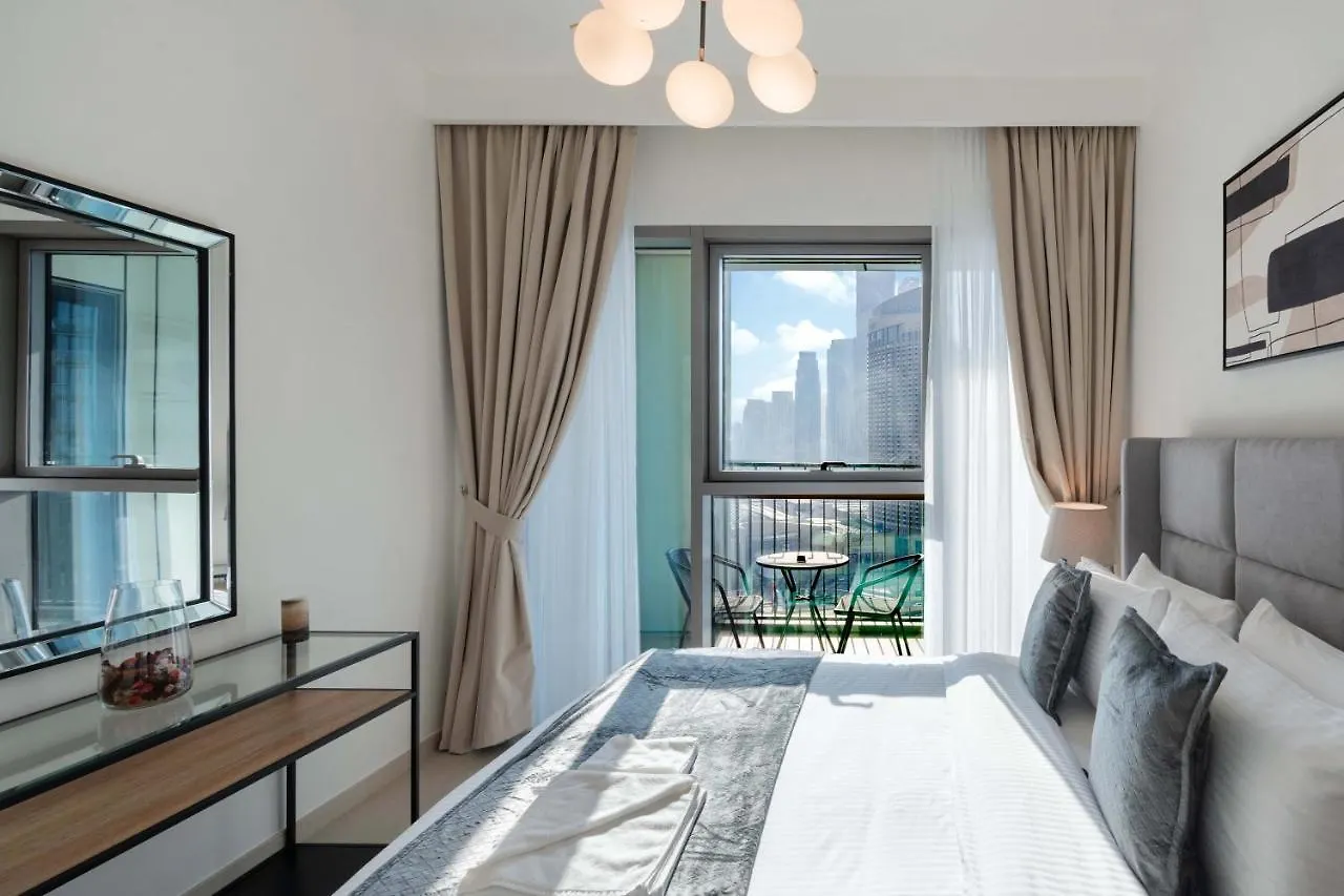 Sleeps 8 Burj Views Direct Dubai Mall Access Apartment